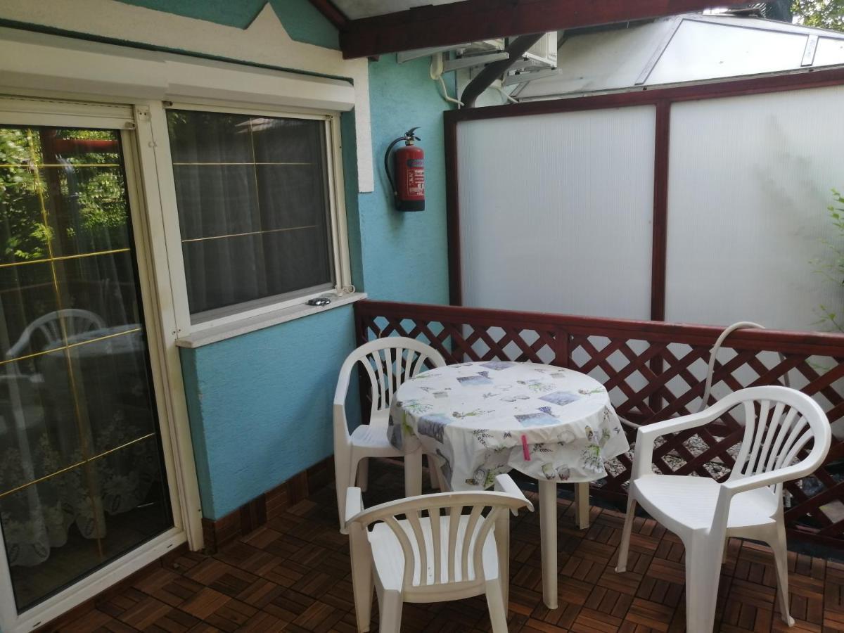 Anita Apartman Buk Exterior photo