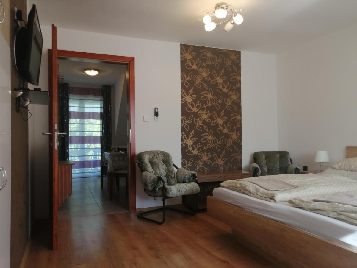 Anita Apartman Buk Exterior photo